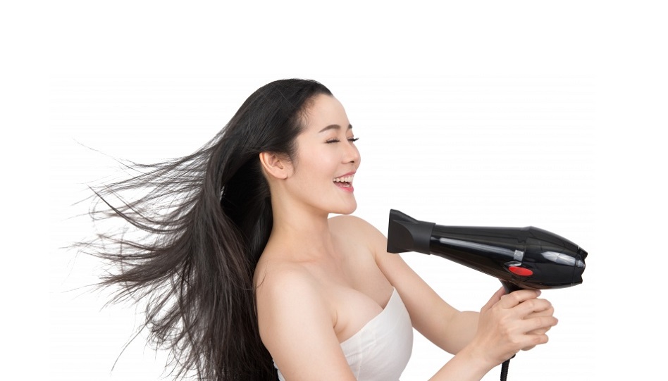 10 mistakes to avoid when drying your hair!
