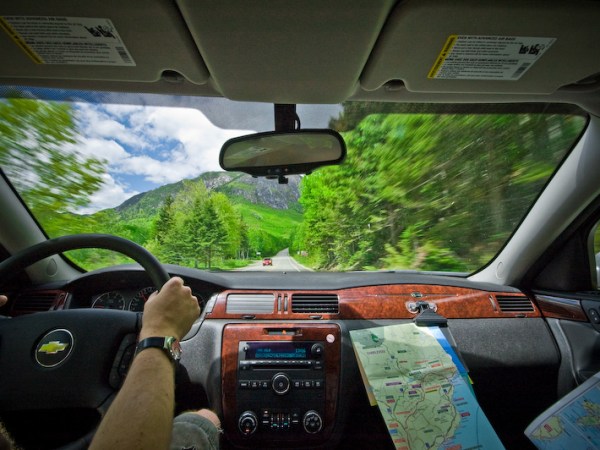 5 ADVANTAGES OF TRAVELING BY CAR | ENJOY THE&nbsp;FREEDOM